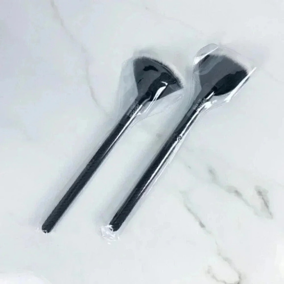 R&L Moda Other - R&L Moda Pro BMX-150 Highlight Brush